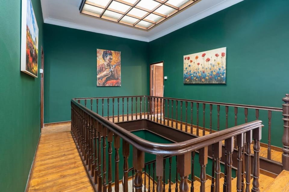 Spacious Vintage Porto House Villa in Porto