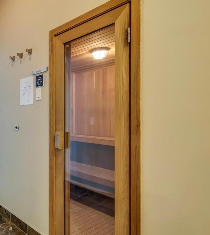Copper Sky Luxury 5 Star Resort Living Apartment in West Kelowna