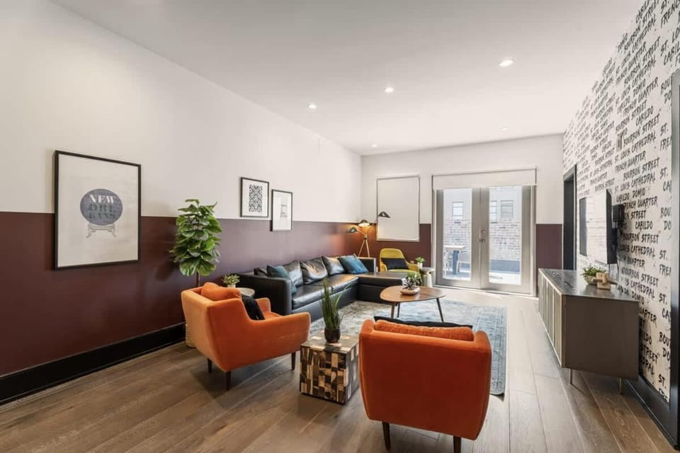 Downtown 3BR Suite Penthouse with Private Terrace Hotel Hotel in Warehouse District