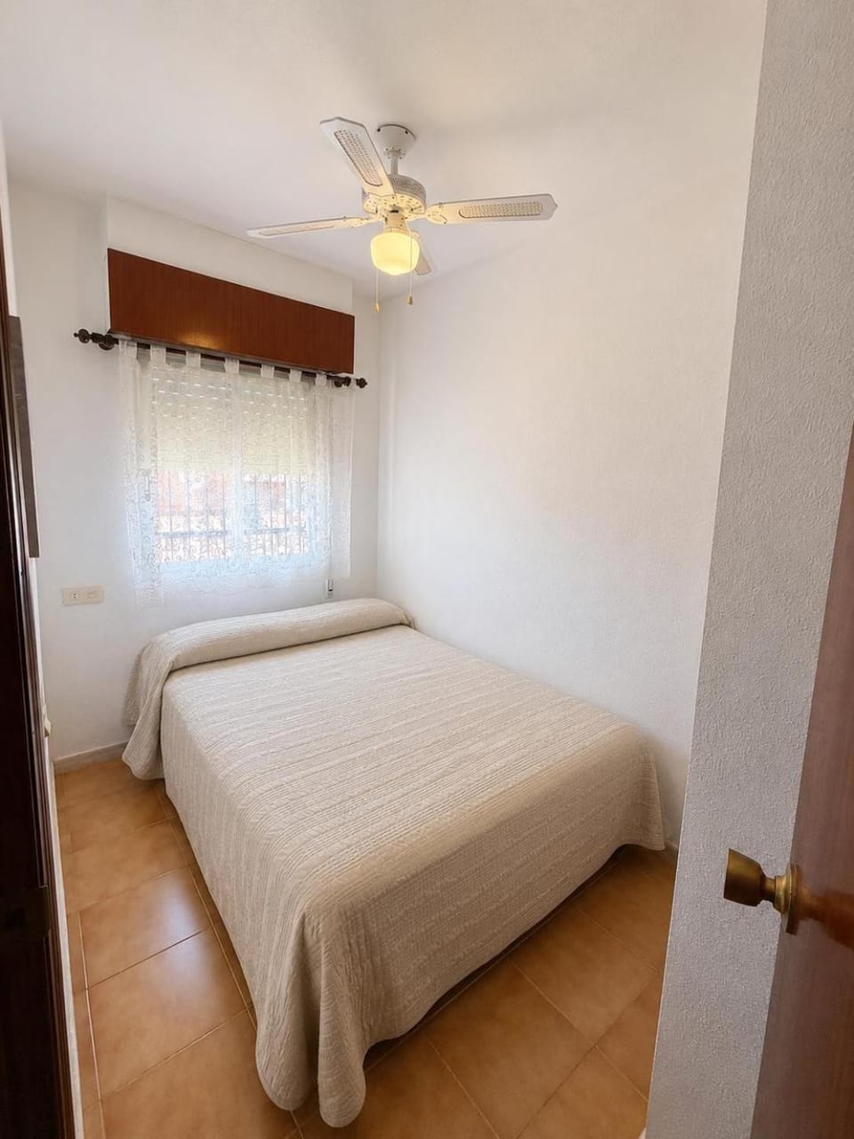 Mbr b Habitación y sofá cama más colchón hinchable Apartment in Torre La Mata