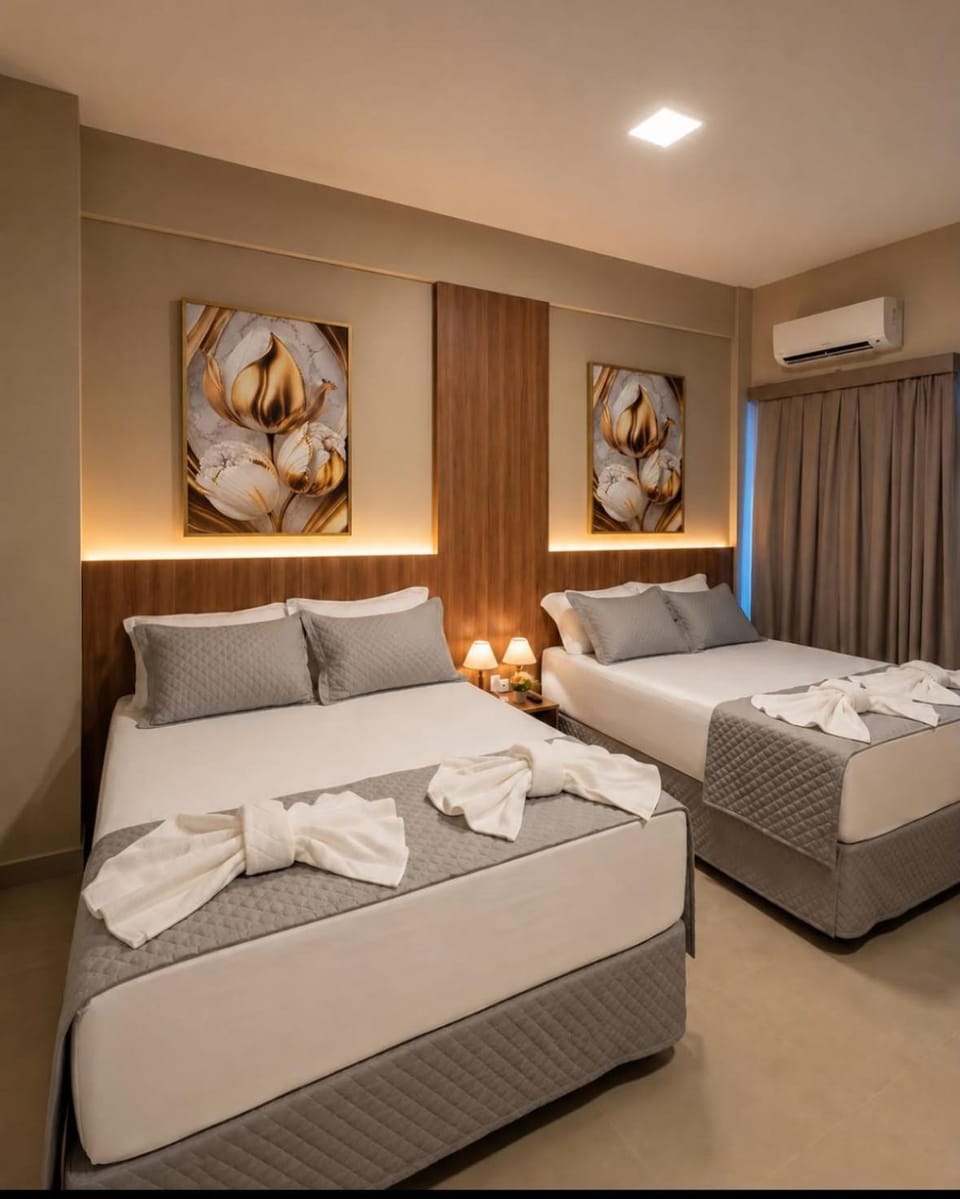 Bed, Photo of the whole room, Bedroom, air conditioner