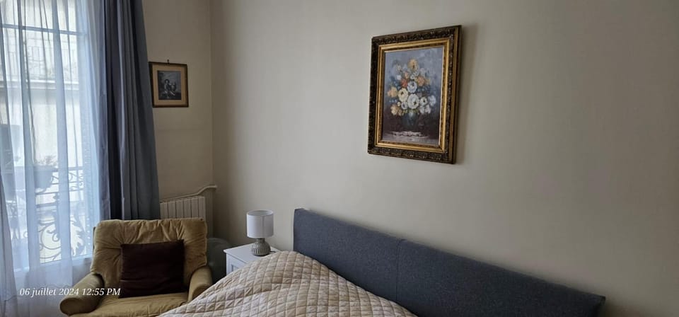 Appartement climatisé 70 m2 à Paris Trocadéro à louer en bail de mobilité Apartment in Paris