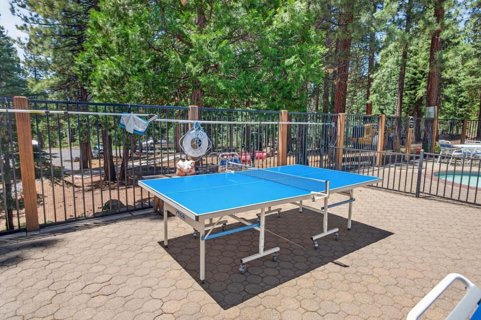 Table tennis