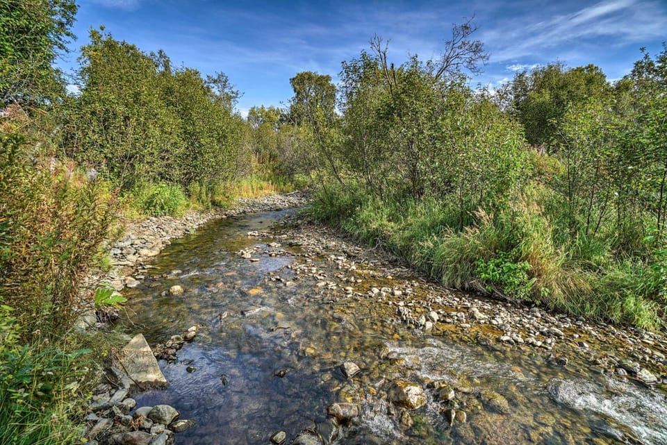 Northern Lights View! 2-Unit 'Fitz Creek Retreat' House in Fritz Creek