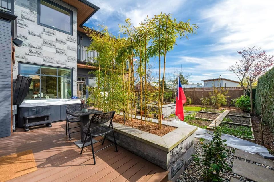 远山蓬莱Sunnywood Garden in Richmond best neighbourhood Apartment in Richmond