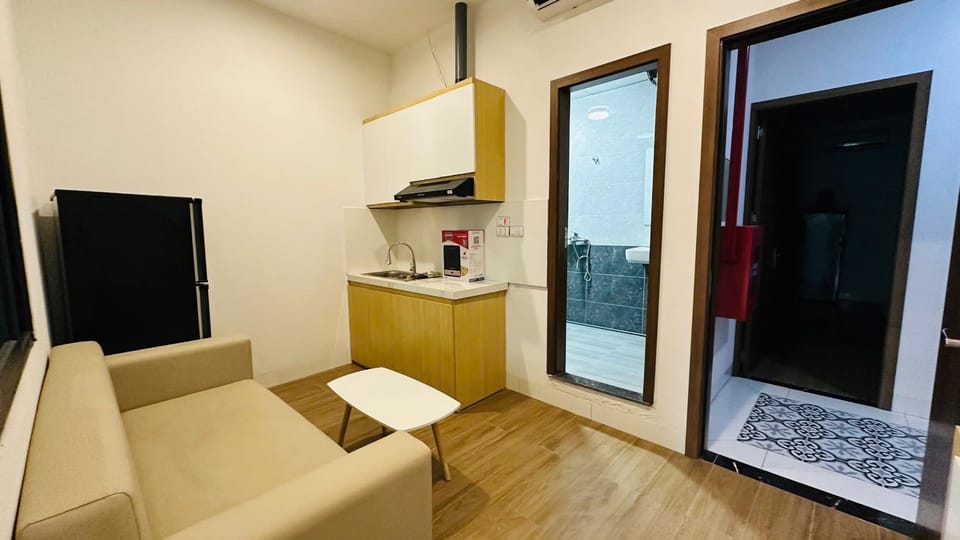 Light Home Apartment in Hanoi