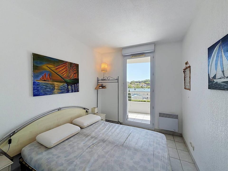 Appartement vue panoramique - 2 pers. - FR-1-770-90 Apartment in La Ciotat