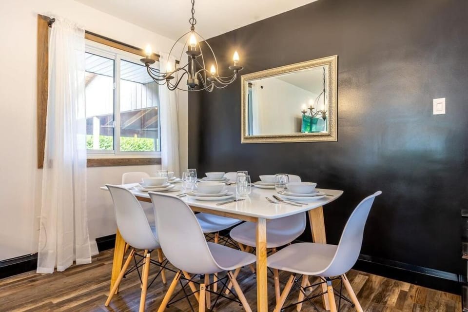 Stunning 4BD Home Near Sunset Beach - Patio - BBQ House in Saint Catharines