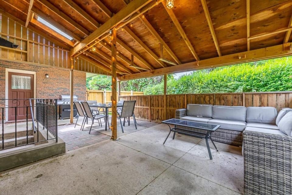 Stunning 4BD Home Near Sunset Beach - Patio - BBQ House in Saint Catharines