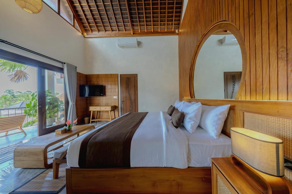 TV and multimedia, View (from property/room), Bedroom, air conditioner
