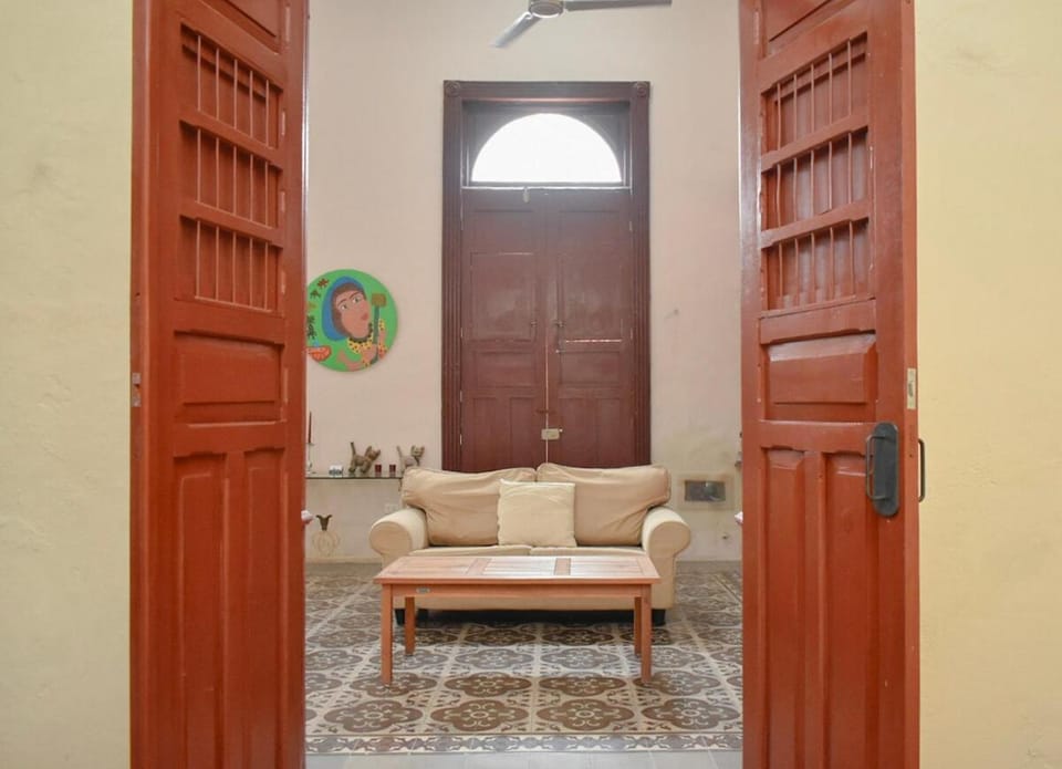 Casa Ferguson - Colonial House with Private Pool House in Merida