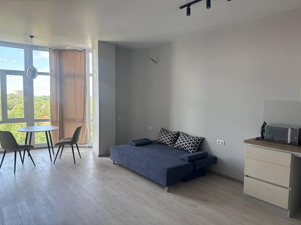 К морю без ступенек Золотой Берег Apartment in Odessa