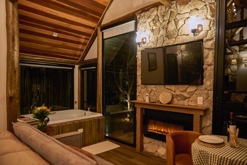 Hot Tub, TV and multimedia, Open Air Bath, fireplace