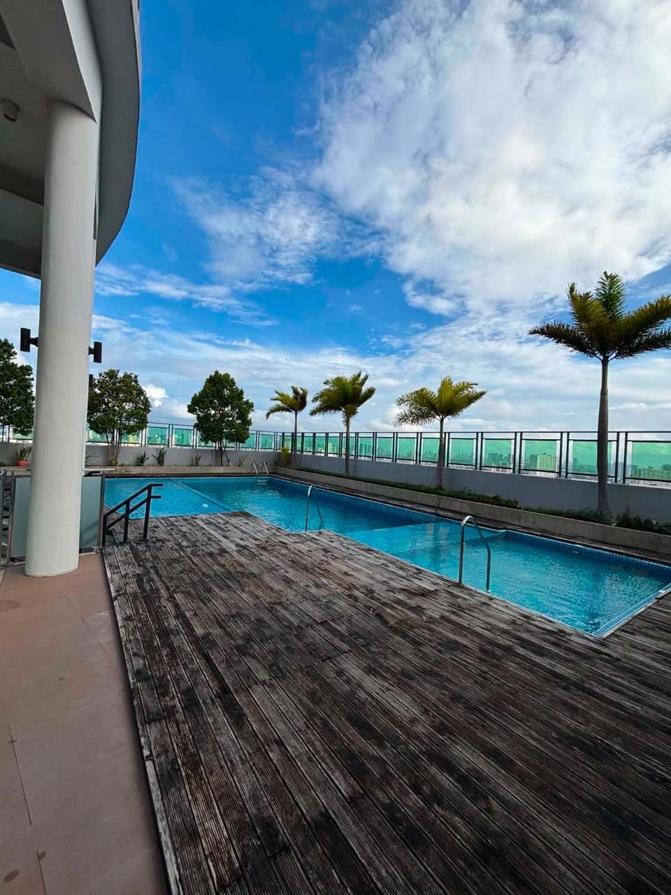 Symphony Tower 2 Apartment hotel in Quezon City