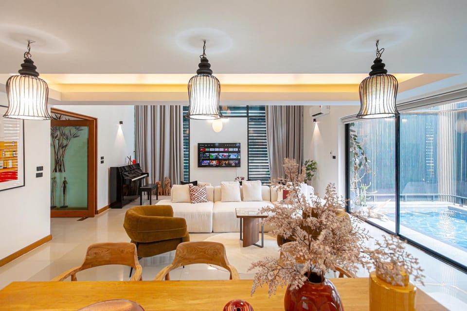 TV and multimedia, Living room, Seating area