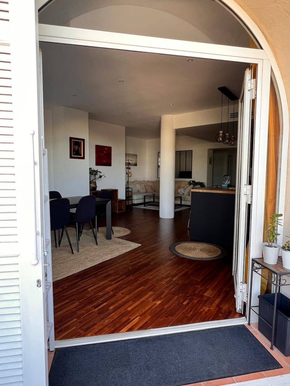 Le Cocon Marin Superbe terrasse à 120 m de la plage Apartment in La Ciotat