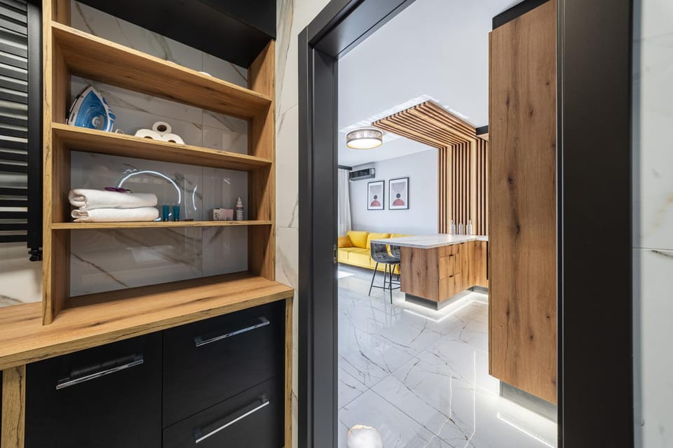 Bathroom, wardrobe