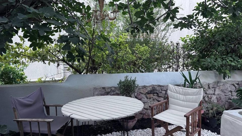 Patio, Garden, Garden, Balcony/Terrace, Seating area, Garden view