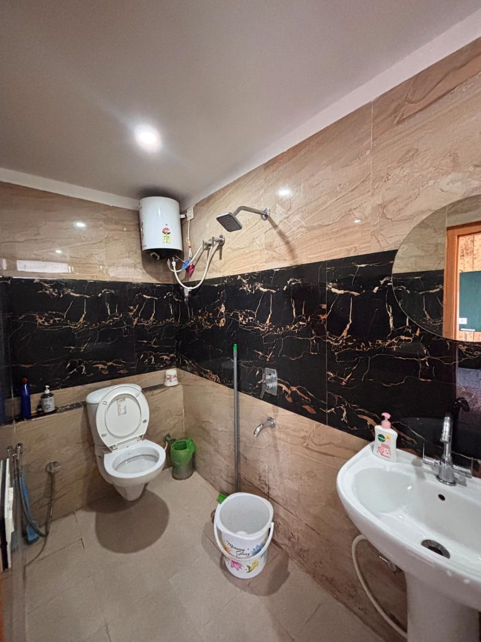 Shower, Toilet, Bathroom