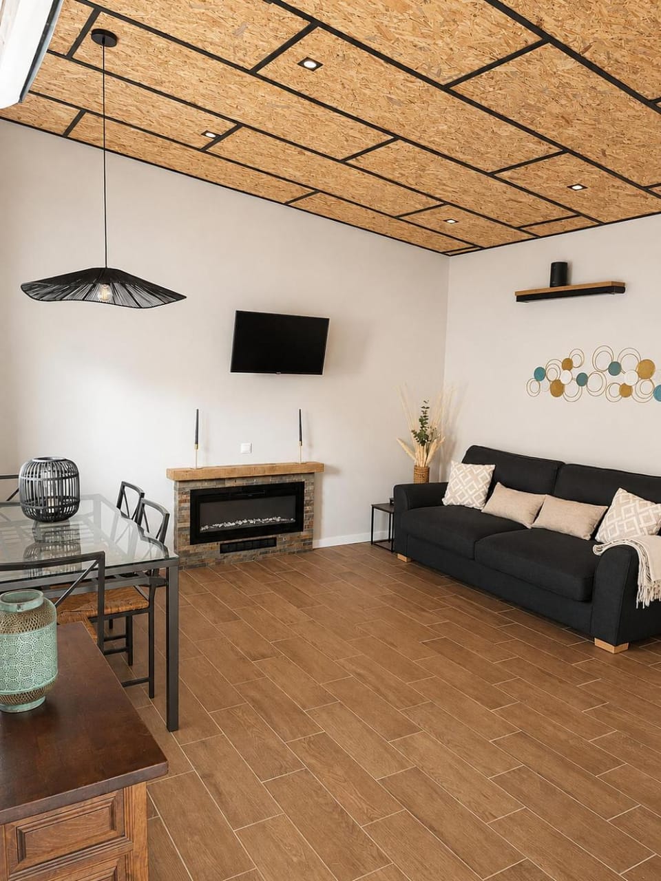 TV and multimedia, Living room, fireplace