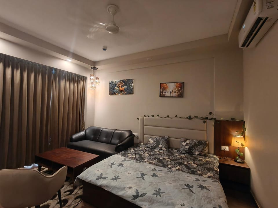 Cozy Suite at Omaxe ITC Apartment in Uttar Pradesh