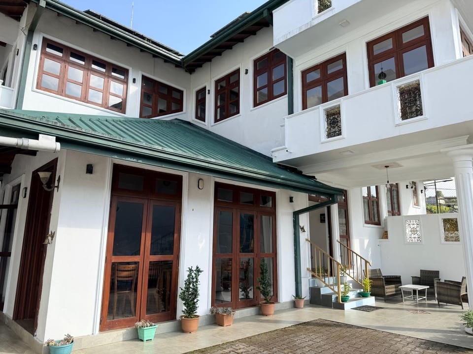 Property building, Patio, Garden