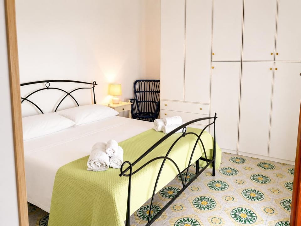 Bed, Photo of the whole room, Bedroom, towels, wardrobe