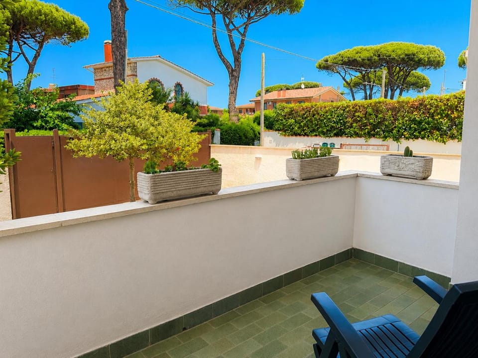 Day, View (from property/room), Balcony/Terrace, Garden view