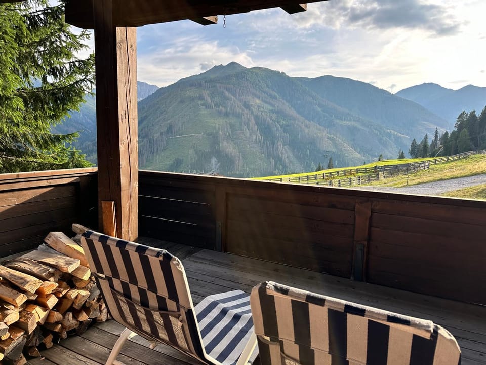 Day, Natural landscape, View (from property/room), Balcony/Terrace, Seating area, Mountain view