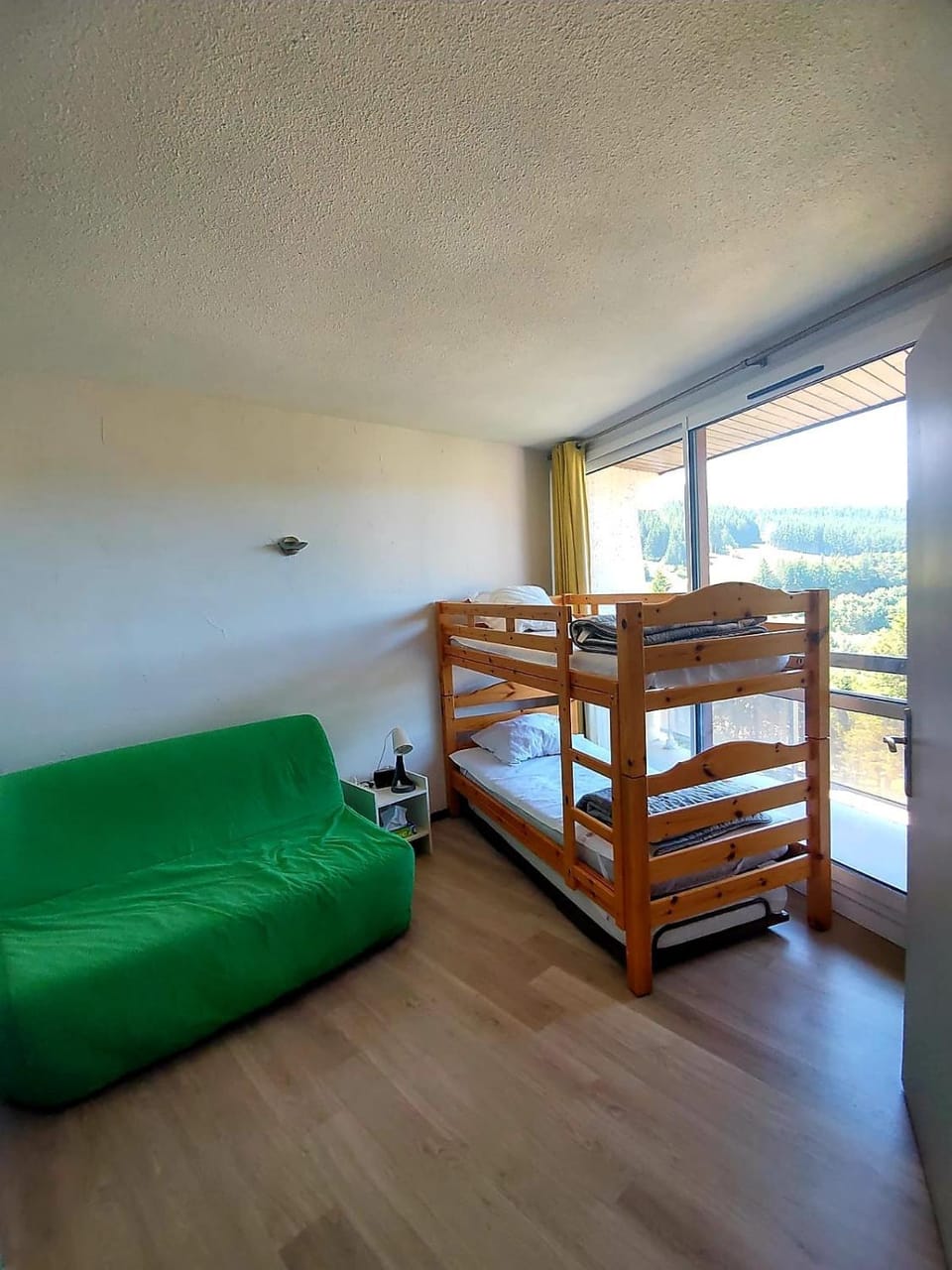 Logement lumineux avec vue panoramique Apartment in Provence