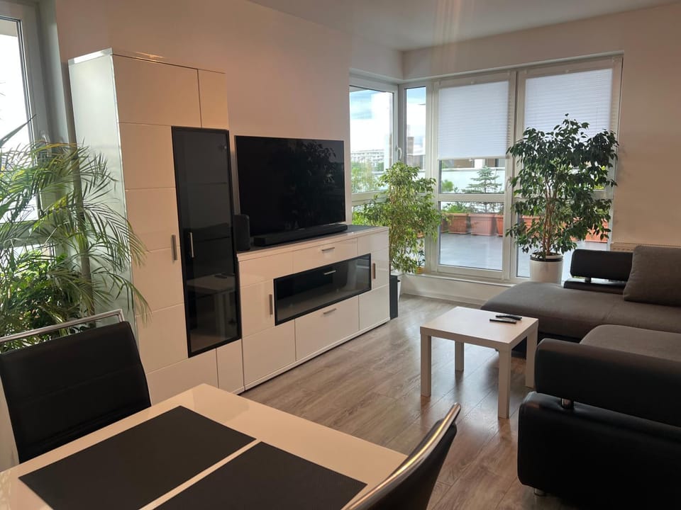 TV and multimedia, Living room, Seating area