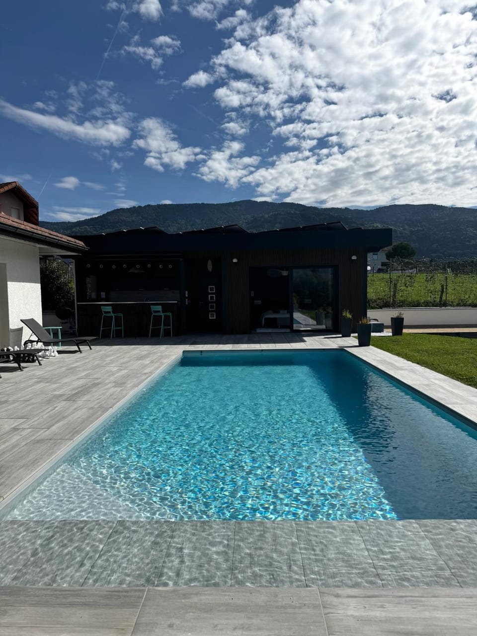 Property building, Swimming pool