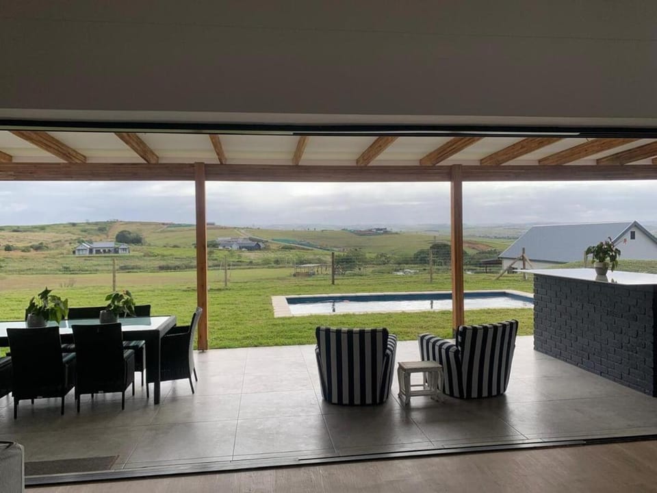 Coastal Estate Farmhouse 5 Mins to the Beach House in Dolphin Coast