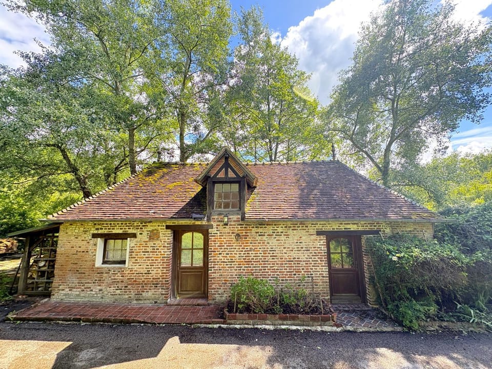 Property building, Garden