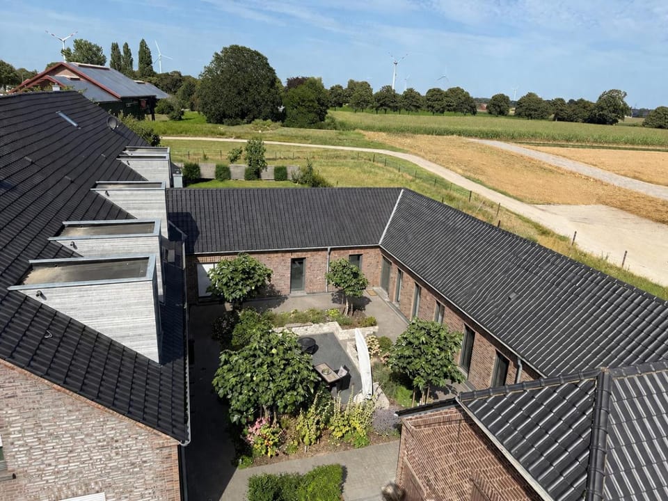 Property building, Natural landscape, Location