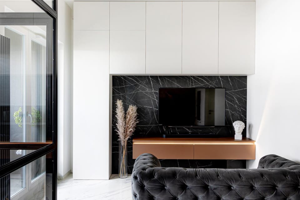 TV and multimedia, Living room, Seating area, Evening entertainment