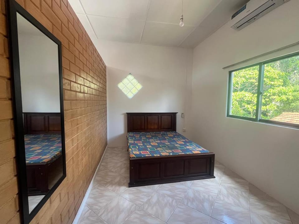 Bed, Photo of the whole room, Bedroom, air conditioner