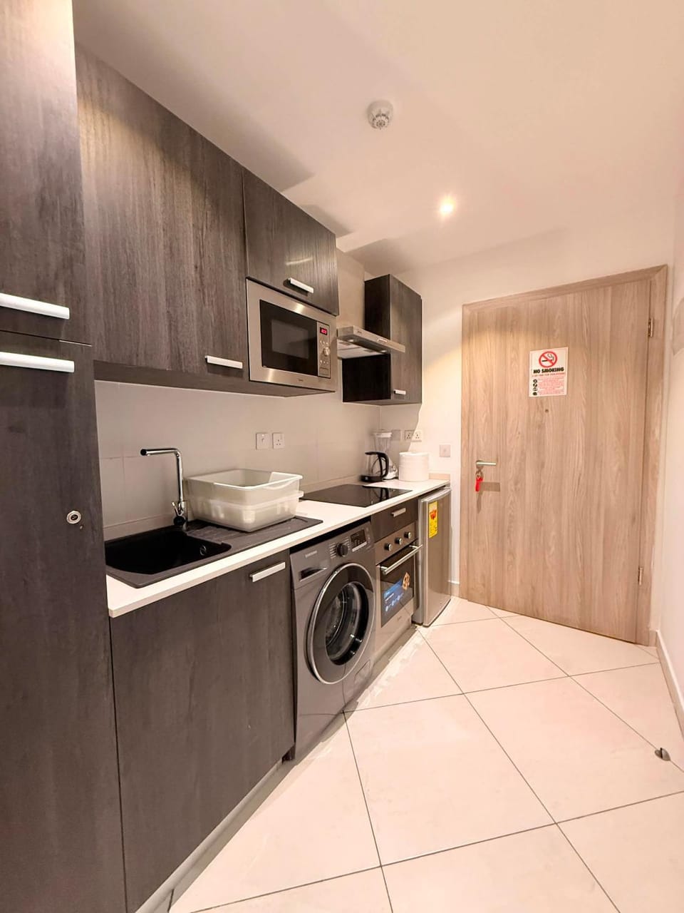 The LennoxLuxury Studio AirportResidential, Accra Apartment in Accra