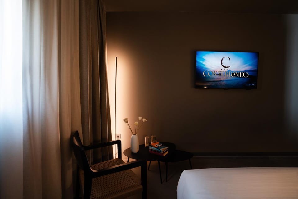 TV and multimedia, Photo of the whole room