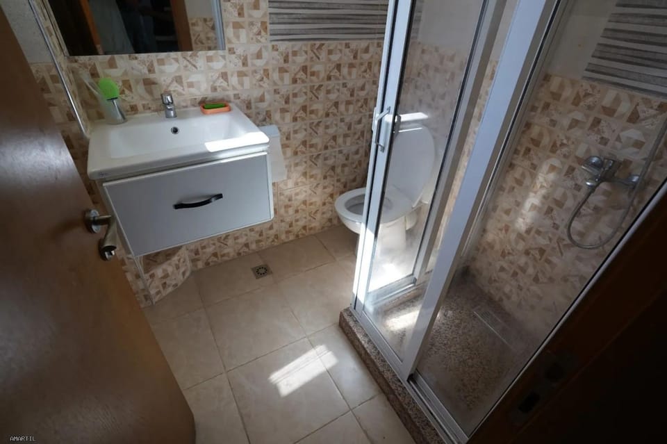 Charming 2-Bedroom Apartment with Pool View and Balcony Apartment in Tangier-Tétouan-Al Hoceima