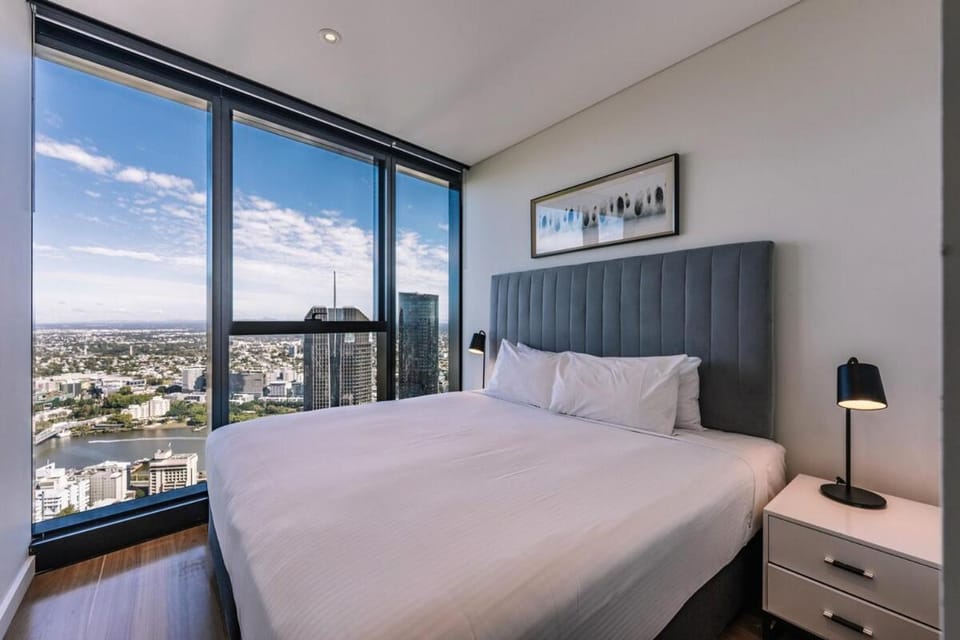 Skytower level 71 Amazing Views&Free Parking Apartment in Kangaroo Point