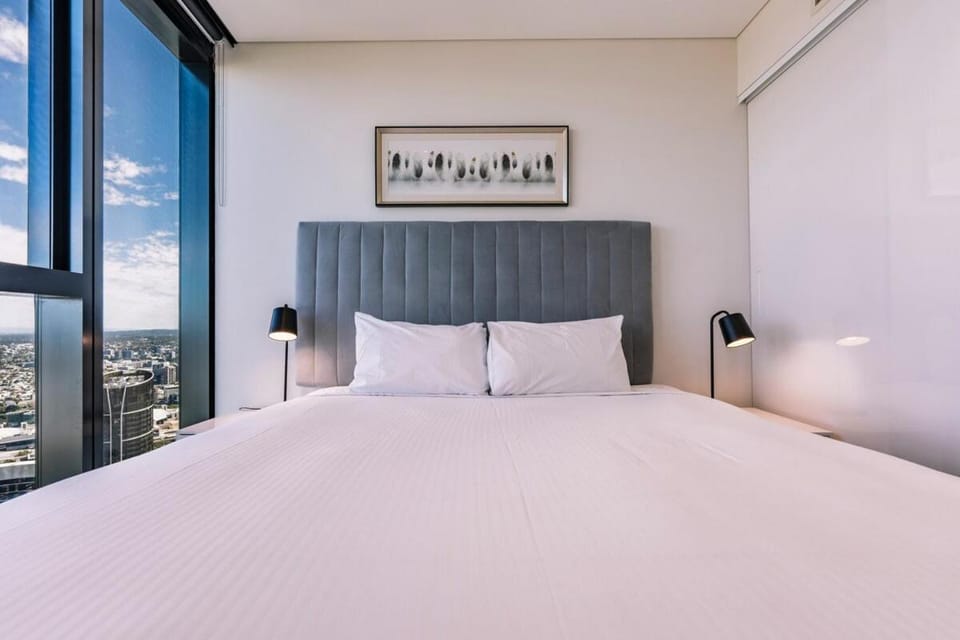 Skytower level 71 Amazing Views&Free Parking Apartment in Kangaroo Point