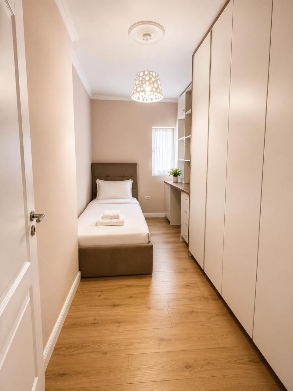 Bed, Photo of the whole room, Bedroom, wardrobe