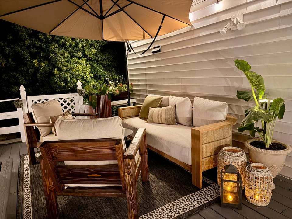 View (from property/room), Balcony/Terrace, Seating area