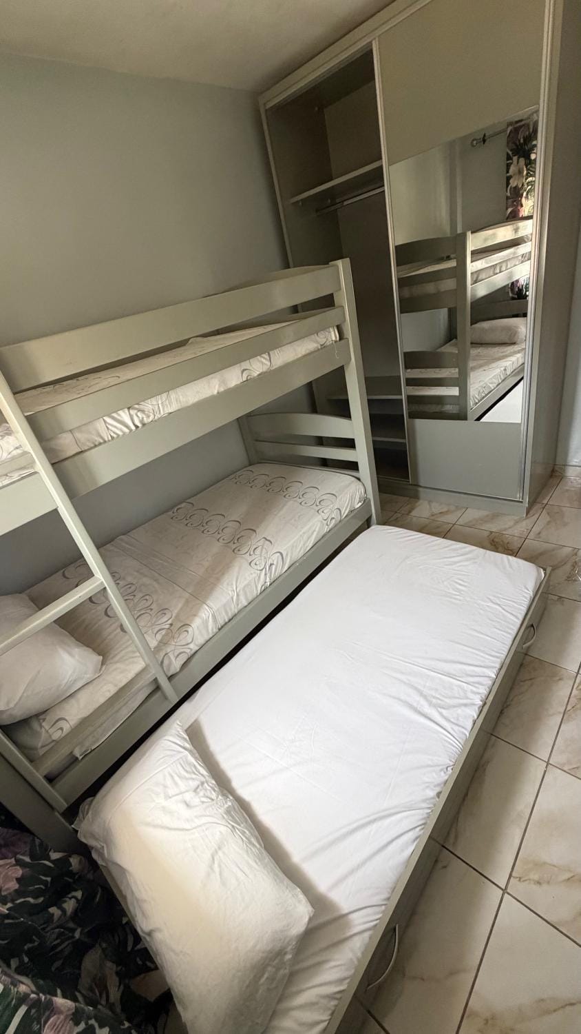 Photo of the whole room, Bedroom, bunk bed