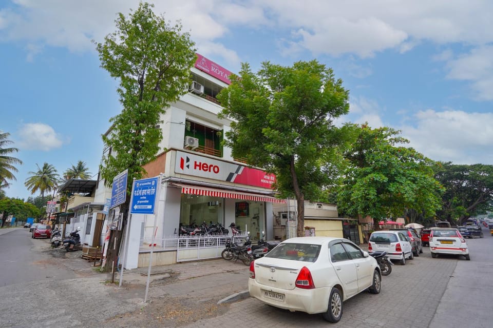 Hotel Royal Comforts Hotel in Pune