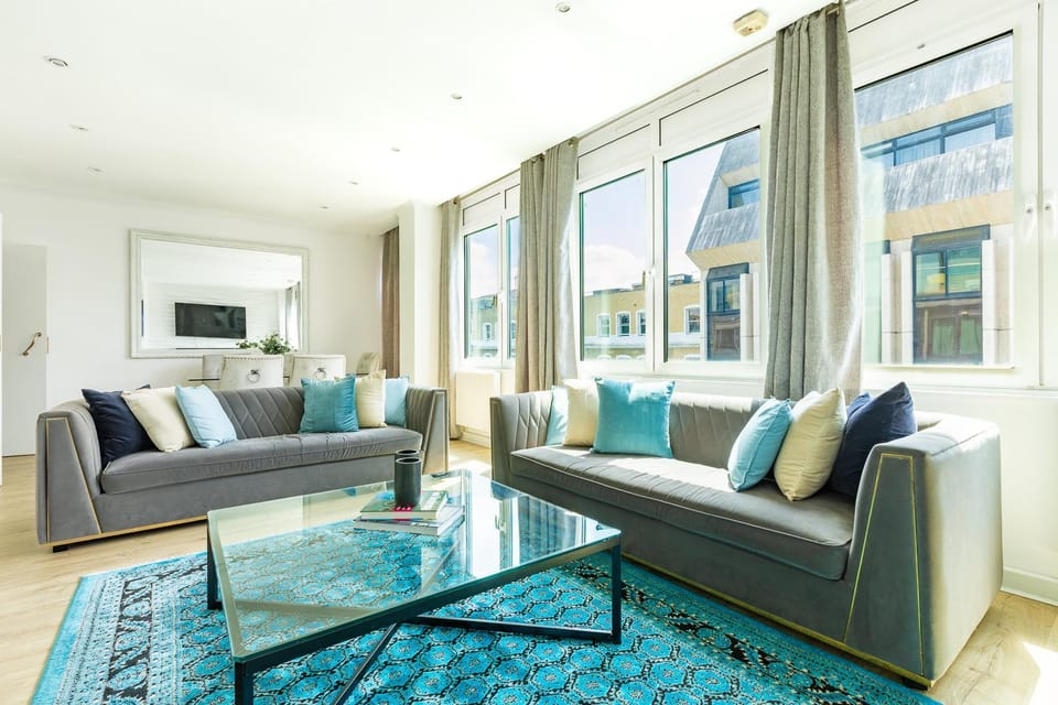 Communal lounge/ TV room, TV and multimedia, Living room, Seating area