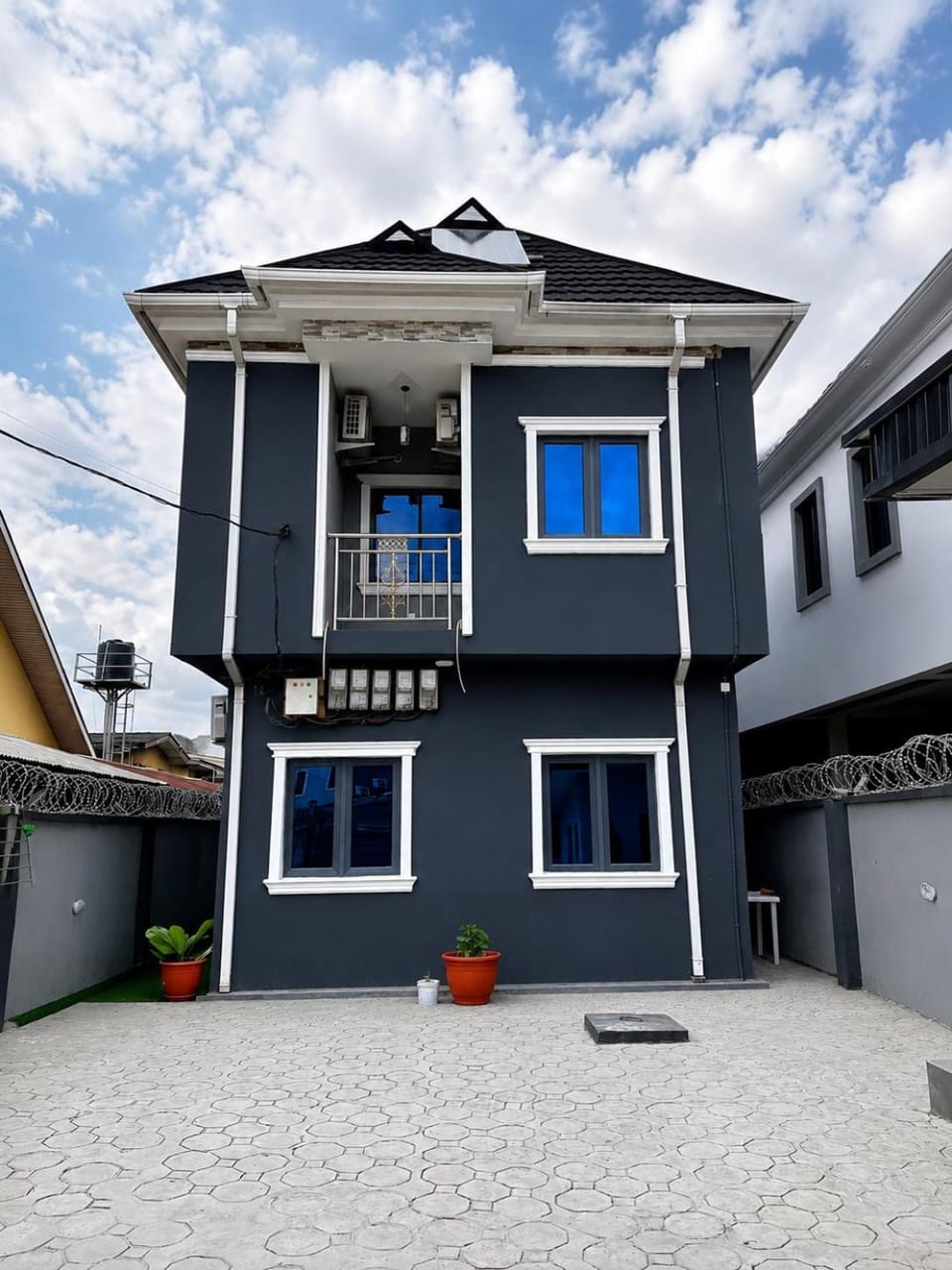 Property building, Day