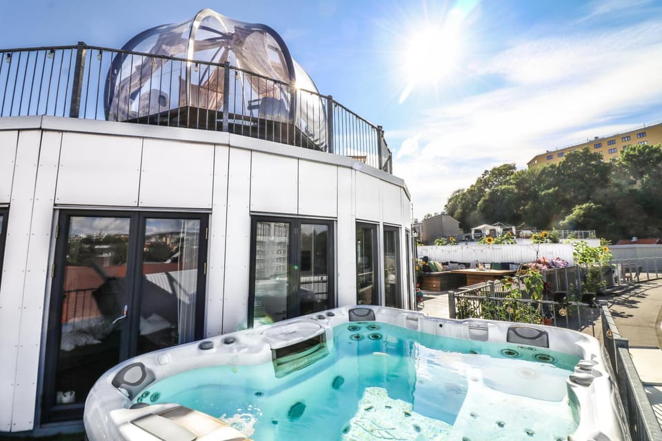 Hot Tub, Hot Tub, Pool view