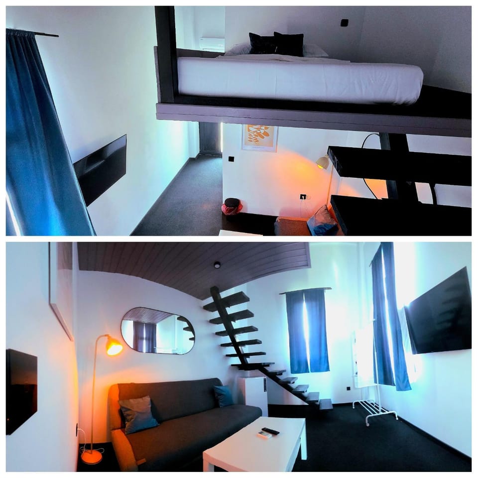 Bed, TV and multimedia, Living room, Photo of the whole room, Seating area, Evening entertainment, Bedroom